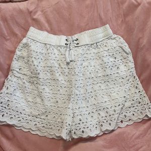 White knitted shorts